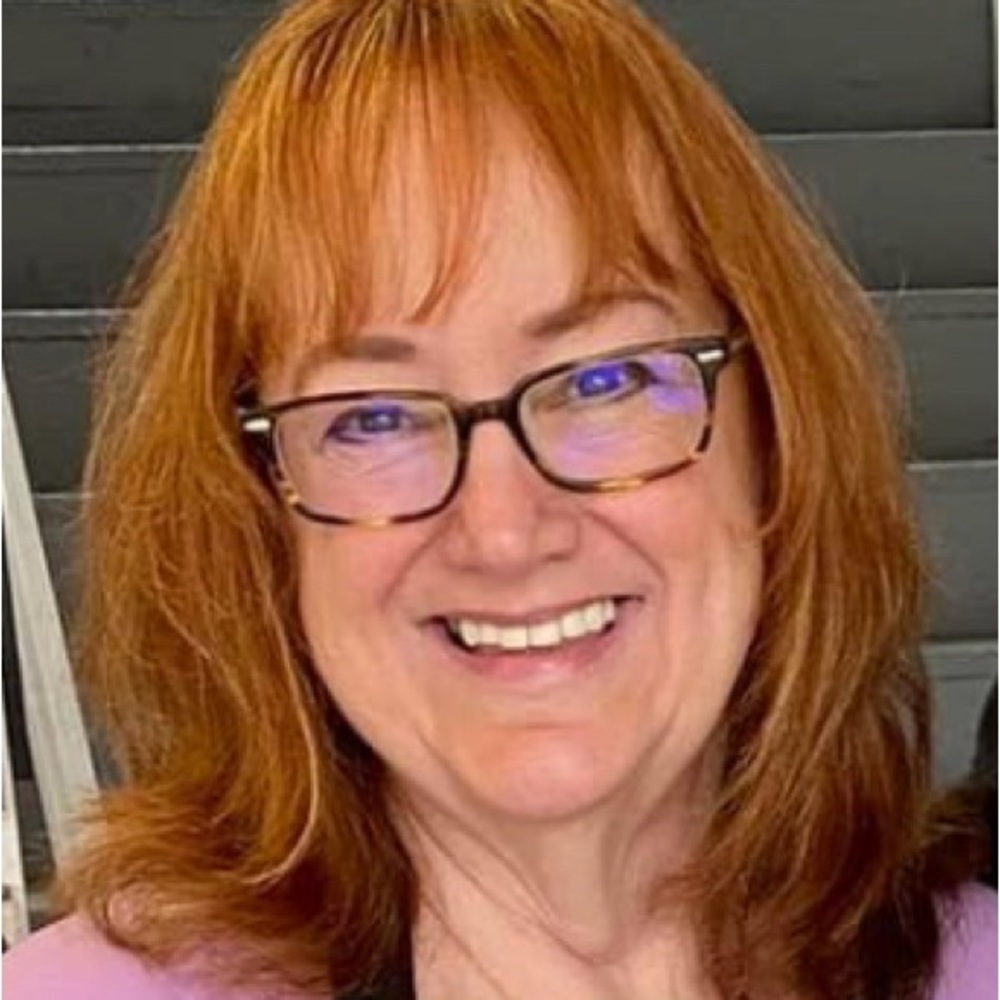 Meet your Posher, Nina